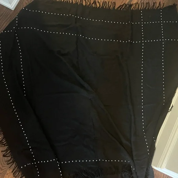 Cucci shawl - Picture 4 of 11